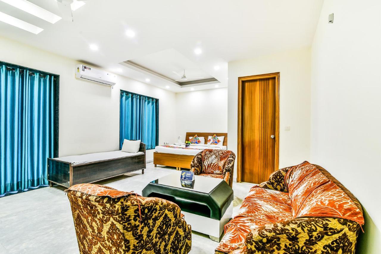 Fabhotel Merriment Noida Extérieur photo